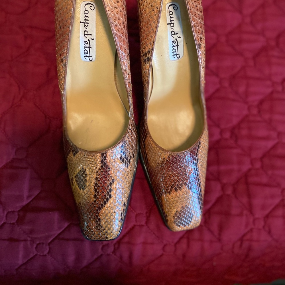 Snakeskin Heels!